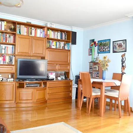 Calle Real Apartment